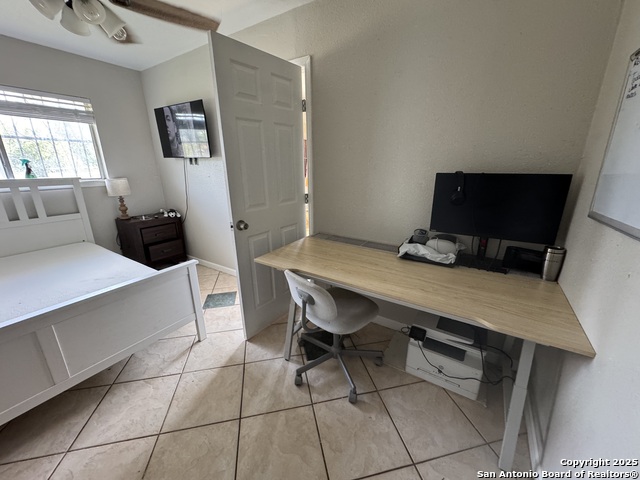 Listing photo id 10 for 1240 Rice Rd