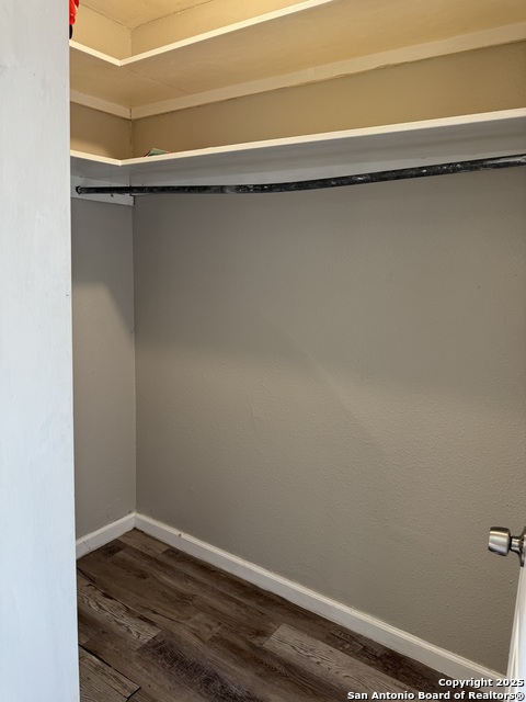 Listing photo id 11 for 1240 Rice Rd