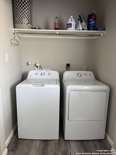 Listing photo id 28 for 1240 Rice Rd