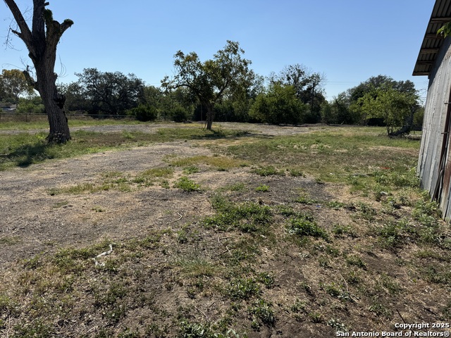 Listing photo id 41 for 1240 Rice Rd