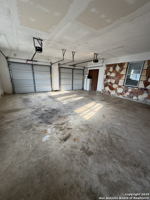 Listing photo id 44 for 1240 Rice Rd