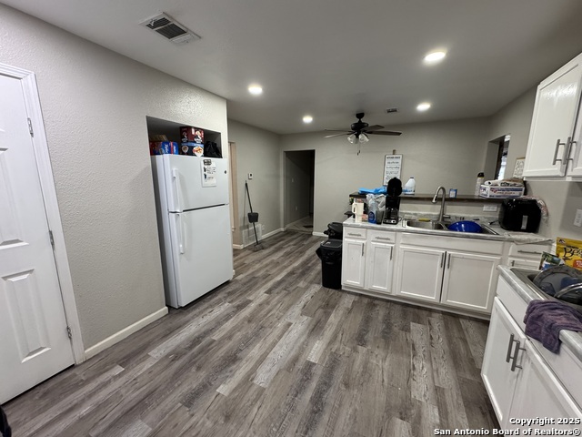 Listing photo id 6 for 1240 Rice Rd