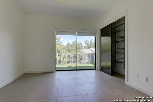 Listing photo id 28 for 119 Marcia