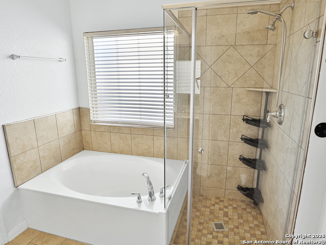 Image 18 of 30 For 8443 Meadow Plains