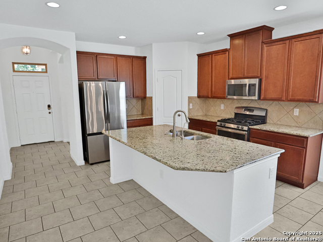 Image 7 of 30 For 8443 Meadow Plains