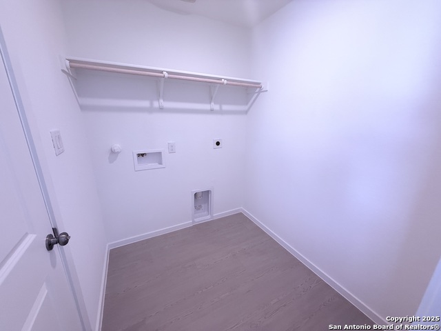 Listing photo id 9 for 3753 Swift Fox