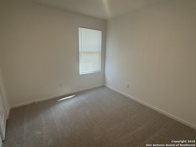 Listing photo id 7 for 3753 Swift Fox