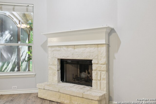 Image 11 of 51 For 26118 Meadowlark Bay