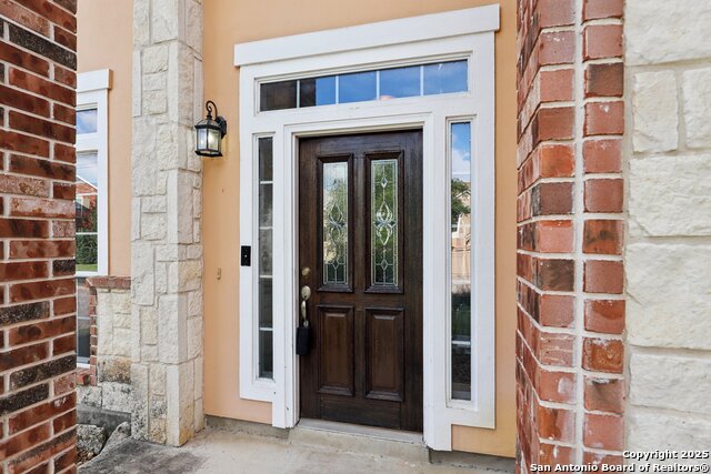 Image 3 of 51 For 26118 Meadowlark Bay