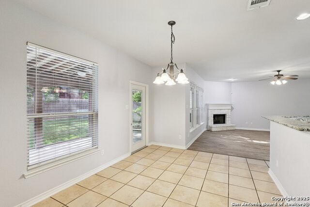 Image 8 of 51 For 26118 Meadowlark Bay