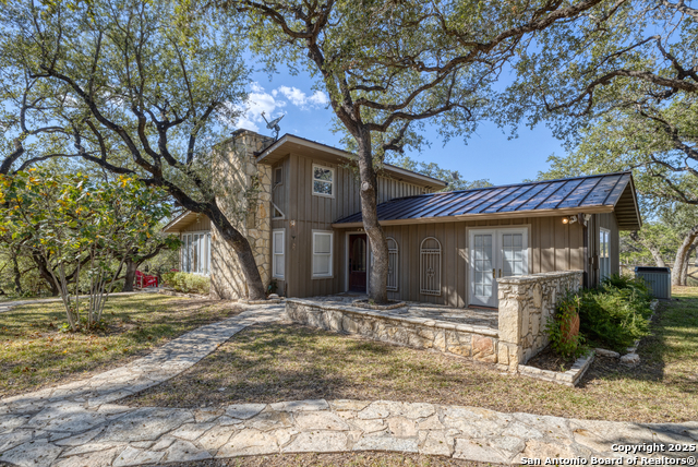 Details for 416 Cold Spring River, ConCan, TX 78838