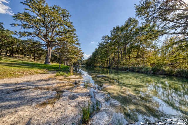 Image 25 of 57 For 416 Cold Spring River