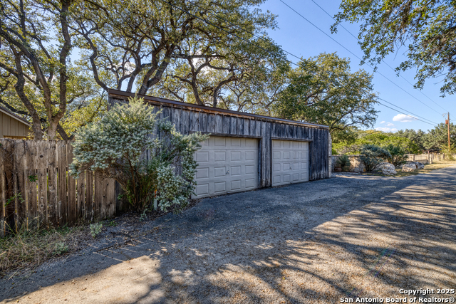 Image 4 of 57 For 416 Cold Spring River