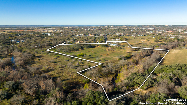 Details for 308 Oakhaven Lane, Fredericksburg, TX 78624
