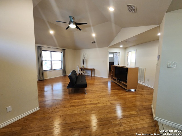 Image 10 of 50 For 7535 Linkside