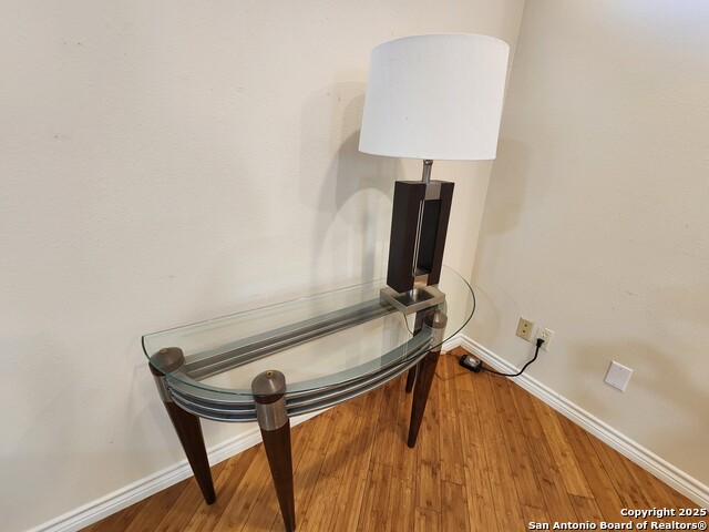 Image 25 of 50 For 7535 Linkside