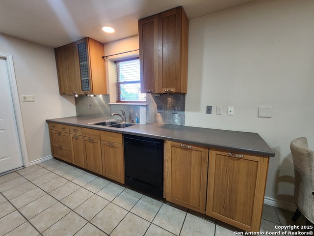 Image 6 of 50 For 7535 Linkside