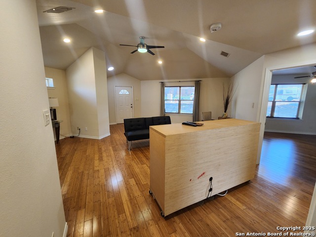 Image 9 of 50 For 7535 Linkside