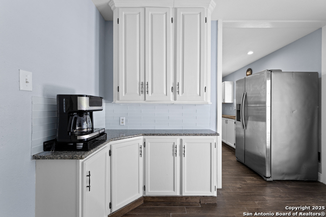 Listing photo id 13 for 12811 Huntsman Lake Dr