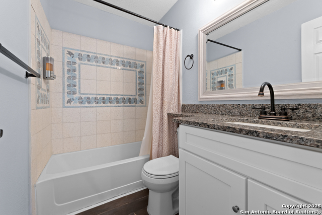 Listing photo id 16 for 12811 Huntsman Lake Dr