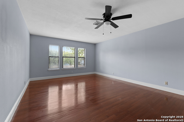 Listing photo id 18 for 12811 Huntsman Lake Dr