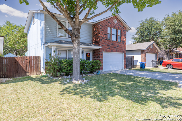 Listing photo id 23 for 12811 Huntsman Lake Dr