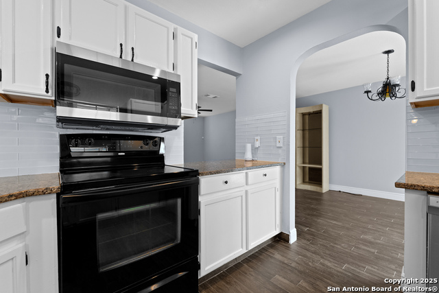 Listing photo id 1 for 12811 Huntsman Lake Dr