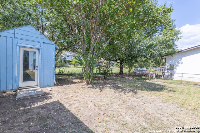 Listing photo id 31 for 12811 Huntsman Lake Dr