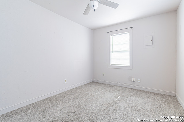 Image 18 of 23 For 442 41st St Sw