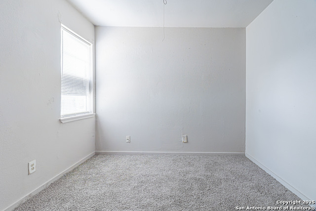 Image 20 of 23 For 442 41st St Sw