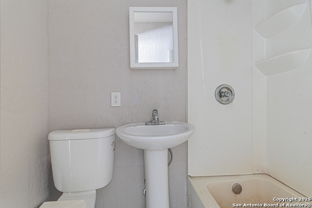 Image 21 of 23 For 442 41st St Sw