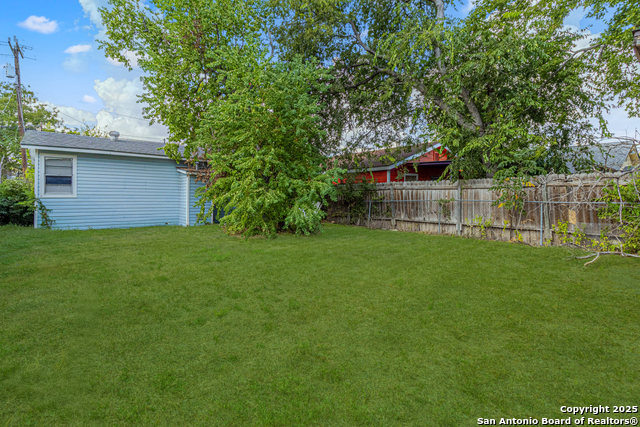 Image 22 of 23 For 442 41st St Sw