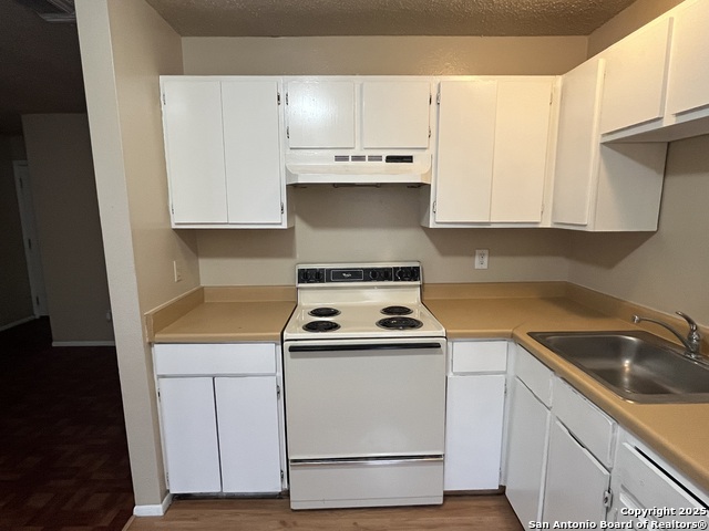 Image 6 of 12 For 300 Moursund Blvd.  4