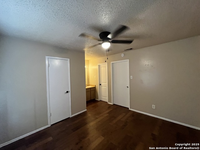 Image 9 of 12 For 300 Moursund Blvd.  4