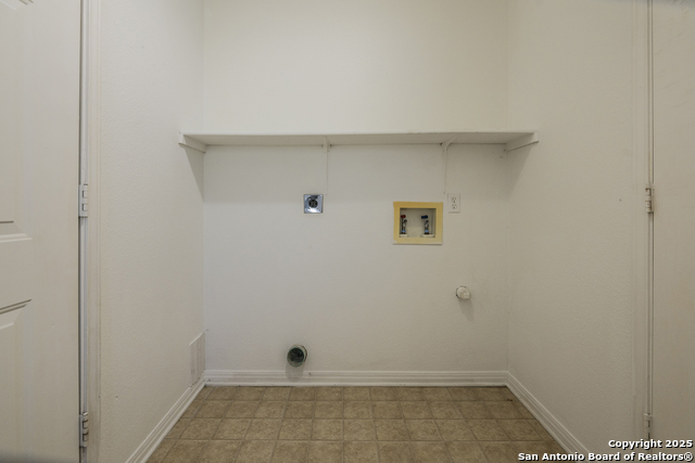 Image 8 of 20 For 2409 Quail Ridge Dr