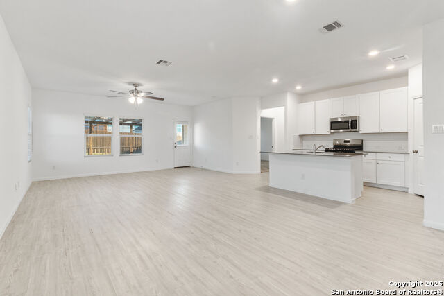 Image 5 of 17 For 31964 Native Sun Road