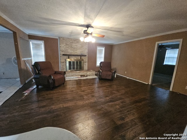 Image 4 of 6 For 6410 Greencastle St.