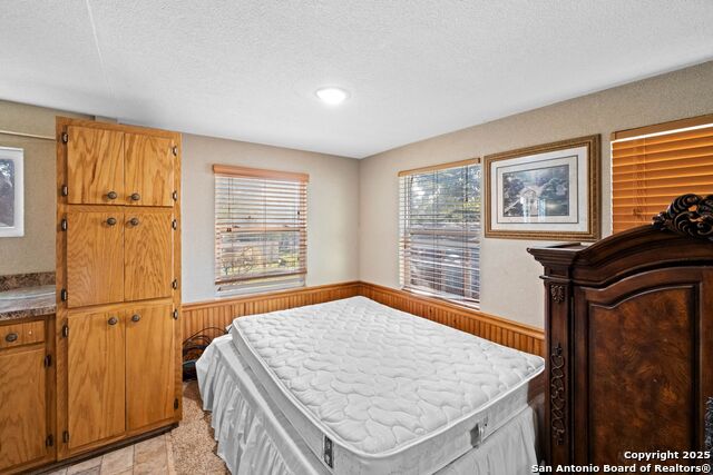 Image 17 of 30 For 626 Flintstone Dr