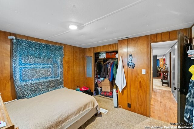 Image 23 of 30 For 626 Flintstone Dr