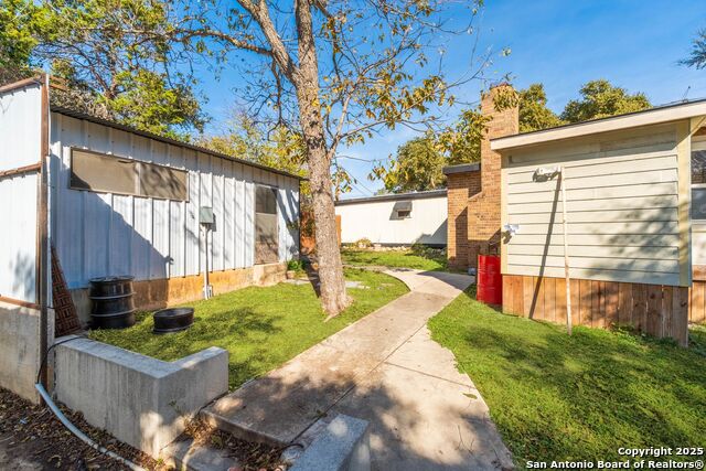 Image 26 of 30 For 626 Flintstone Dr