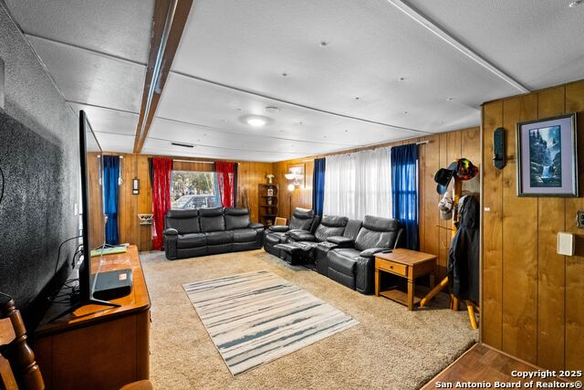 Image 4 of 30 For 626 Flintstone Dr