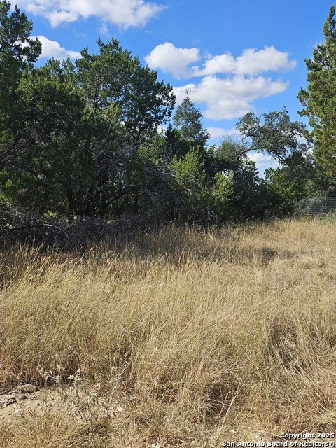 Listing photo id 10 for 1645 Whispering Hills