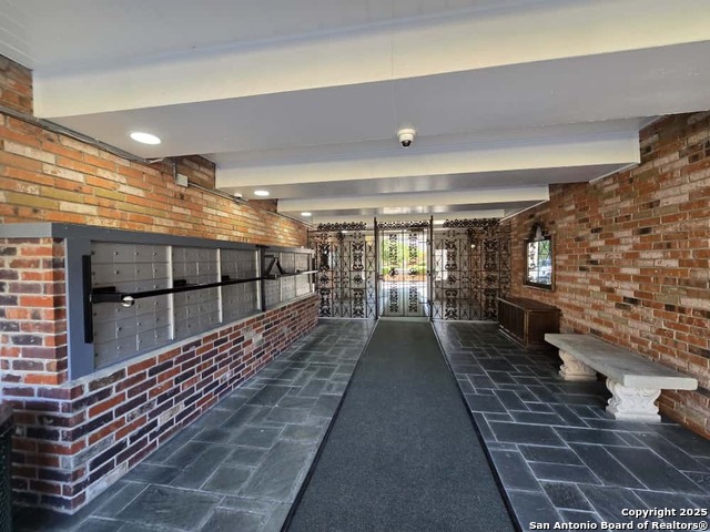 Image 17 of 26 For 8401 New Braunfels N 106a