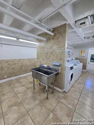 Image 24 of 26 For 8401 New Braunfels N 106a