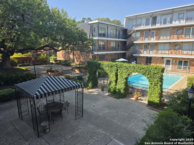 Image 4 of 26 For 8401 New Braunfels N 106a