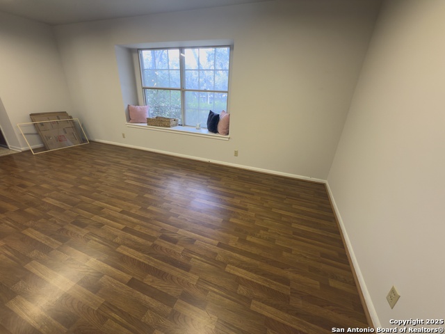 Listing photo id 8 for 11022 Dreamland