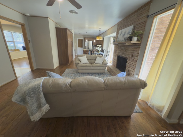 Listing photo id 15 for 11022 Dreamland