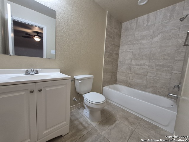 Image 19 of 40 For 7315 Colina Way  103