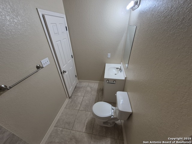 Image 20 of 40 For 7315 Colina Way  103