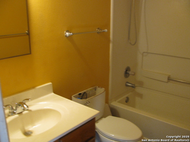 Image 11 of 22 For 7458 Radford
